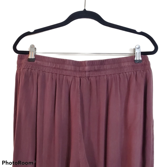 American Eagle AEO Maroon Red Purple Relaxed Fit Distressed Joggers Pants Large - Picture 2 of 9